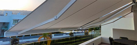 Toldos en Alovera. Fabricacion e instalacion de toldos en Alovera.