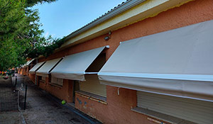 Toldos en Torrejón del Rey, Guadalajara.